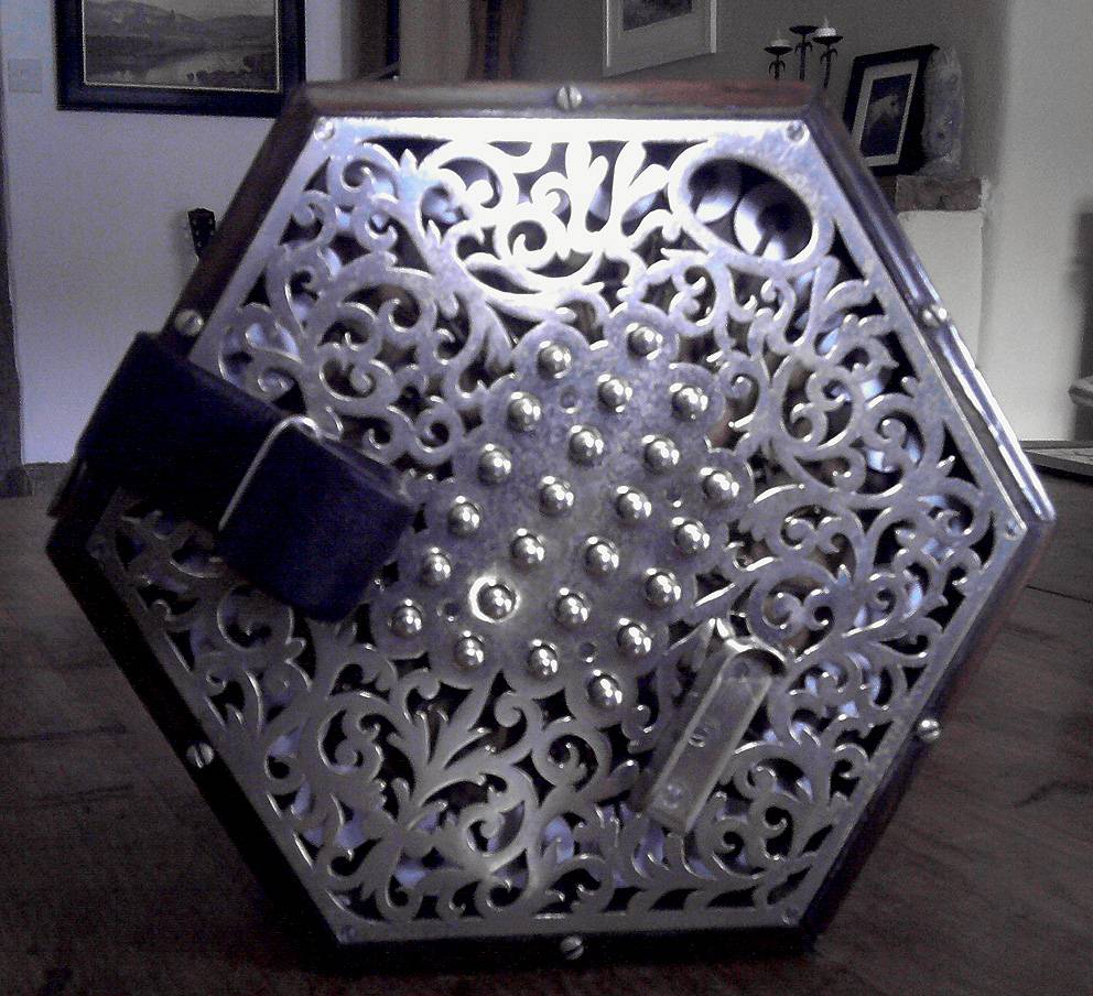 ConcertinasUK. Concertinas and other instruments for sale.